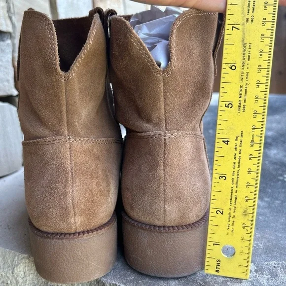 Lucky Brand Rhetty leather suede pull on booties in caramel tan NWOB Sz-9M.Q